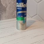 ژل شستشوی صورت سیمپل مدل Moisturising Facial Wash حجم ۱۵۰ میلی‌لیتر