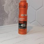 کرم ضد آفتاب فارم‌استی مدل Oil-Free UV Defence با SPF50+ PA++++ حجم ۷۰ گرم